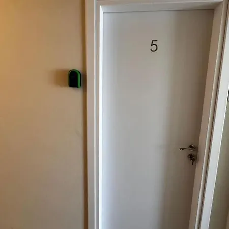 Smart Comfort Studion5 Private Kitchenette Bathroom 250m Marina Port Old 900m Apartment