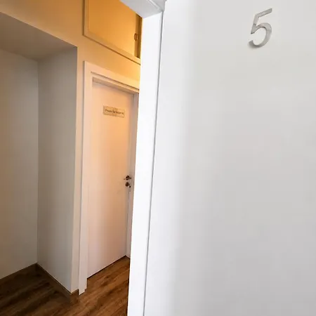 Smart Comfort Studion5 Private Kitchenette Bathroom 250m Marina Port Old 900m *