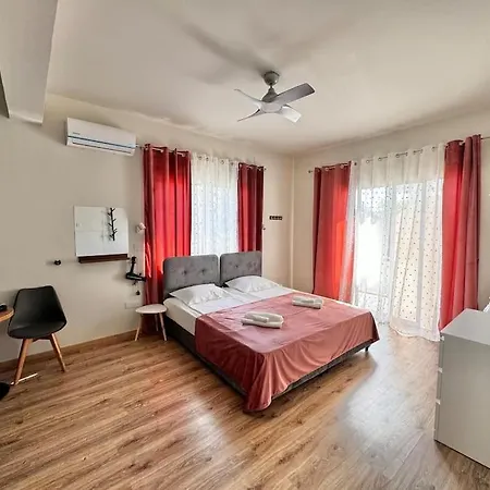 Smart Comfort Studion5 Private Kitchenette Bathroom 250m Marina Port Old 900m